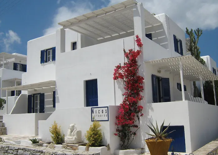 Nicos Studios & Apartments