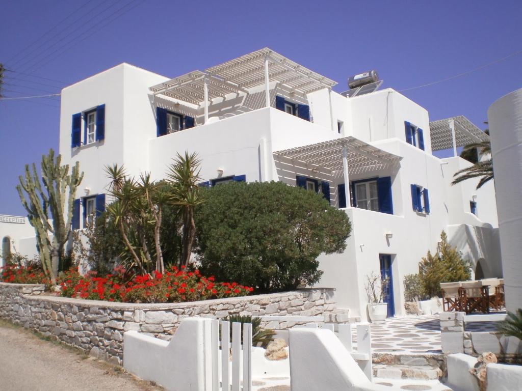 Nicos & Apartmán